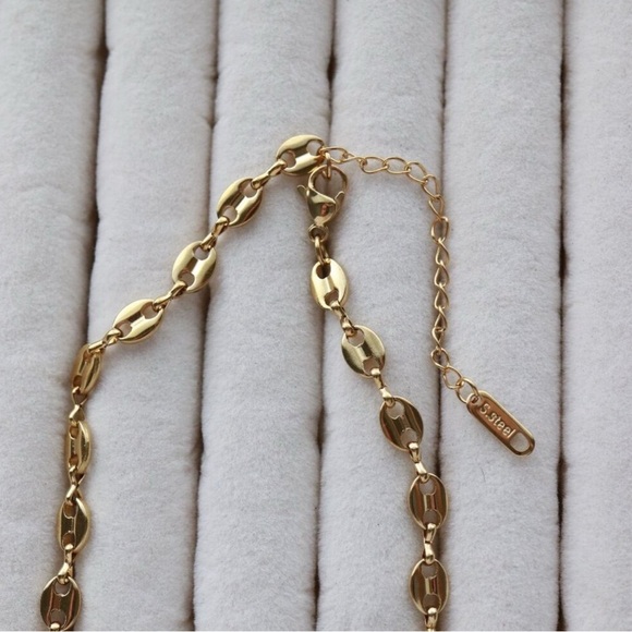 Mariner Gold Necklace - Picture 3 of 4